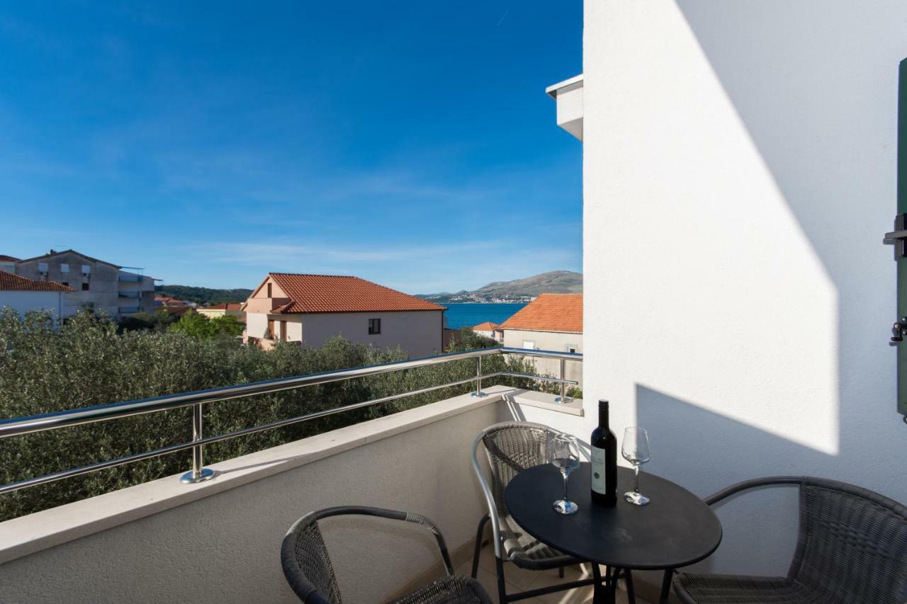 Apartments Fumija Trogir Exterior photo