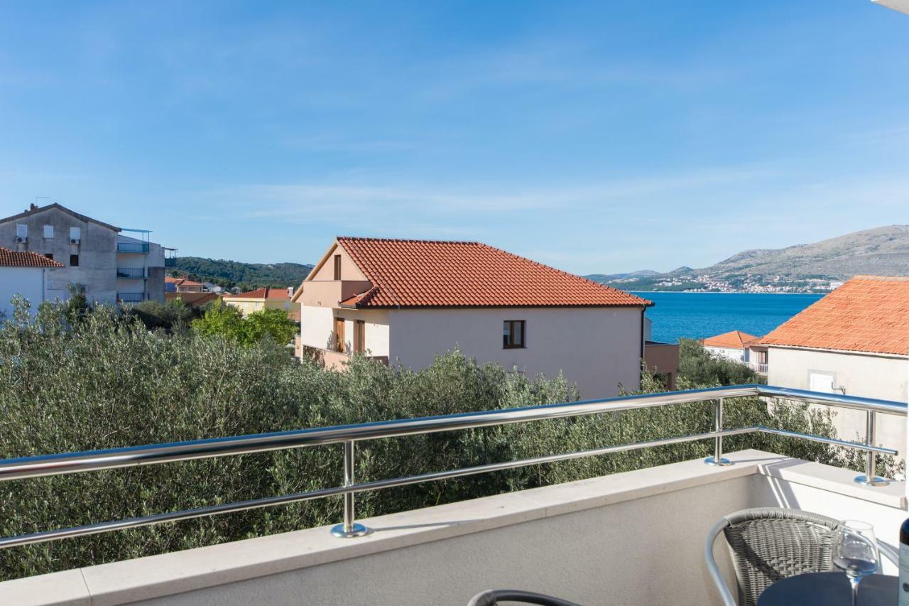 Apartments Fumija Trogir Exterior photo