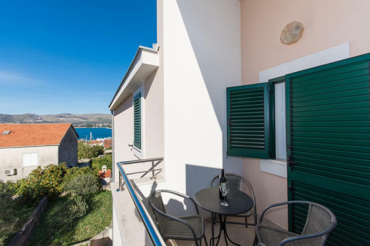 Apartments Fumija Trogir Exterior photo